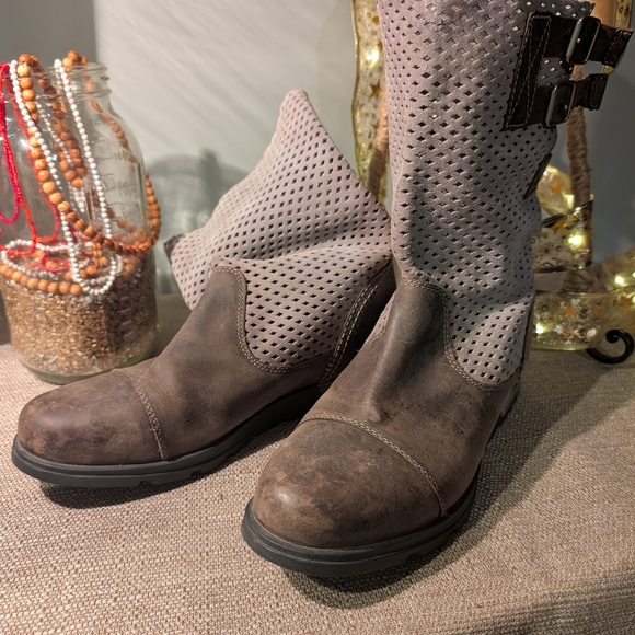 Sorel Shoes - Sorel Brown and Gray Boots